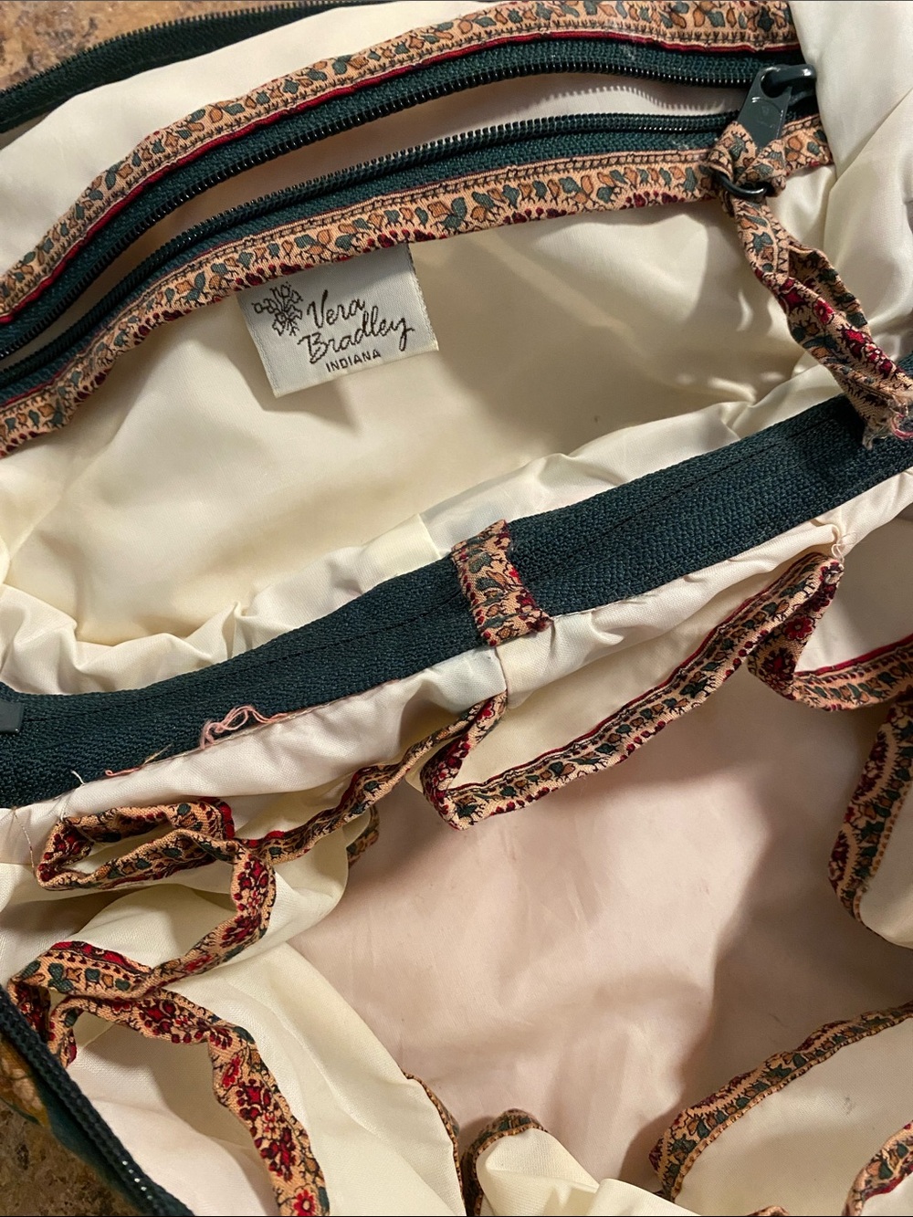 Vintage OG Vera Bradley Cream & Dark Green Quilted Cosmetic Organizer